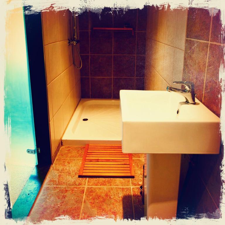 The Wiremill Hotel Felbridge Room photo